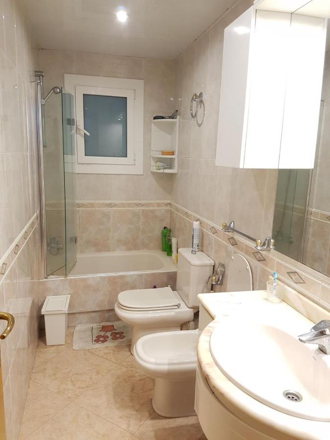 Habitacion En Piso Compartido Cerca Del Camp Nou Л'Успіталет-да-Любрагат Екстер'єр фото